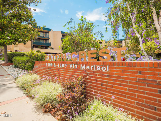 Detail Gallery Image 1 of 39 For 4499 via Marisol #217,  Los Angeles,  CA 90042 - 2 Beds | 2 Baths
