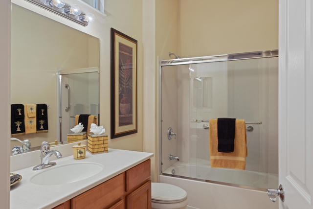 81438 Avenida Altamira, Indio CA: https://media.crmls.org/mediaz/792af924-49a4-4c1c-add8-ece471f3123e.jpg