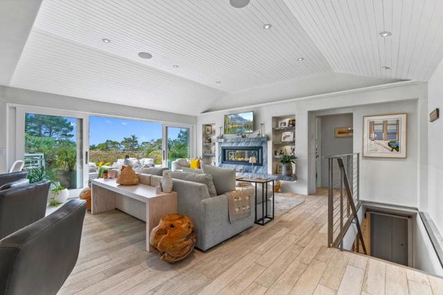0 2SW Forest Avenue, Carmel CA: https://media.crmls.org/mediaz/792bd3d6-e797-426d-a469-9feef37df20d.jpg