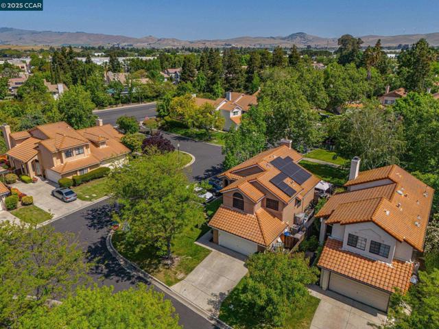 318 Marie Cmn, Livermore CA: https://media.crmls.org/mediaz/792bfdfc-cb9c-4cf8-9818-37a3d8d1f919.jpg
