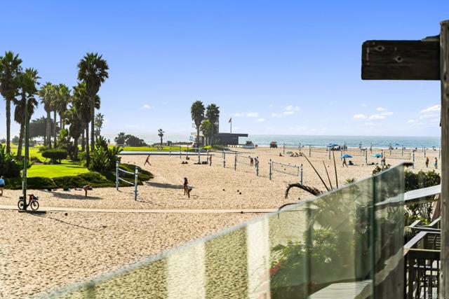 2623 Ocean Front Walk, San Diego CA: https://media.crmls.org/mediaz/792c5afb-e628-4ba7-9717-ad4c577e8b33.jpg