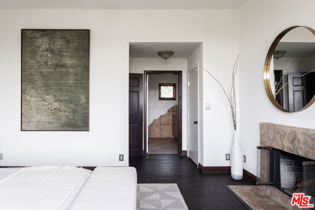 2125 Kew Drive, Los Angeles CA: https://media.crmls.org/mediaz/792d94fe-0b42-4f39-a024-b5cf869def45.jpg