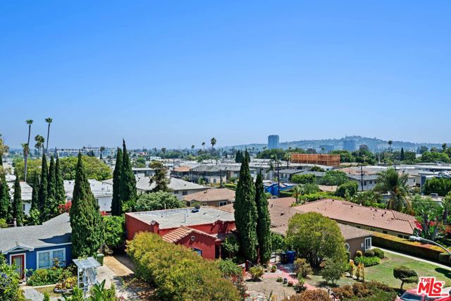 1955 Preuss Road, Los Angeles CA: https://media.crmls.org/mediaz/792e1cb1-6131-402e-a482-274d16e4d3ee.jpg
