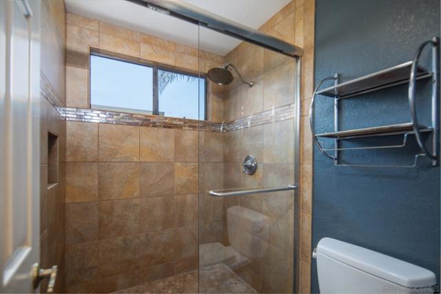 10145 Diamond Head Ct, Spring Valley CA: https://media.crmls.org/mediaz/792edf5e-b04f-4e39-86c9-502817373d5f.jpg
