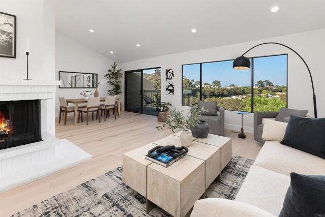 6635 Caminito Scioto, La Jolla CA: https://media.crmls.org/mediaz/7930d650-7564-40d4-87d3-5274a1772ff9.jpg