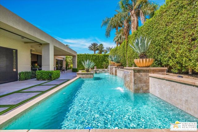 39700 Keenan Drive, Rancho Mirage CA: https://media.crmls.org/mediaz/79318637-4015-4963-b56a-ece7362c0787.jpg