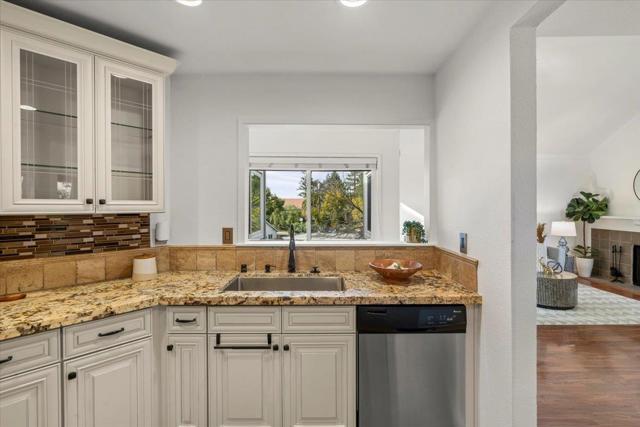 4816 Lakebird Place, San Jose CA: https://media.crmls.org/mediaz/7931c7bc-c286-4a3a-a576-a7e710fb0e17.jpg