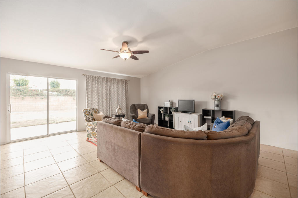 79324720 2c78 4f70 Ab10 Fef7dbba3367