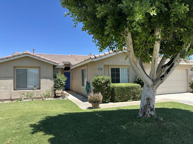 79900 Independence Way, La Quinta CA: https://media.crmls.org/mediaz/7932d02a-6b10-4987-90af-4b45e1812736.jpg