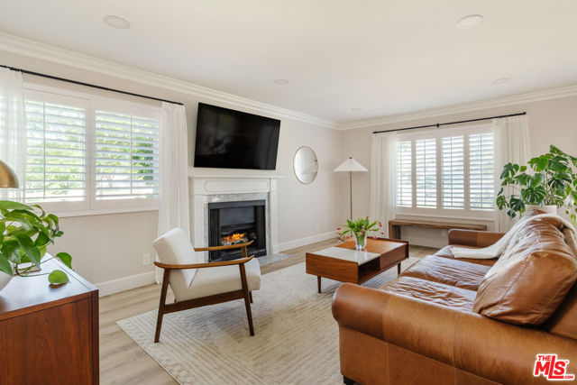 2641 Hartland Circle, Westlake Village CA: https://media.crmls.org/mediaz/7932ff8d-833d-42d6-b967-8023cba5d711.jpg