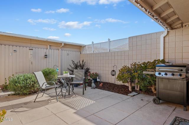 11-web-or-mls-11 - Patio