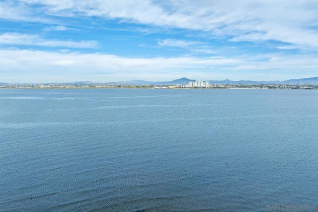 5 Spinnaker Way, Coronado CA: https://media.crmls.org/mediaz/7934053f-6f02-415f-9d33-d998aabb56e0.jpg