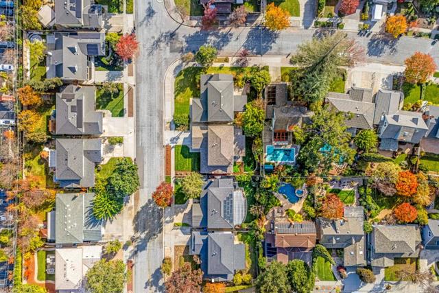 1688 Grizilo Drive, San Jose CA: https://media.crmls.org/mediaz/79343b6d-a398-4e26-96db-4e13e0ad8993.jpg