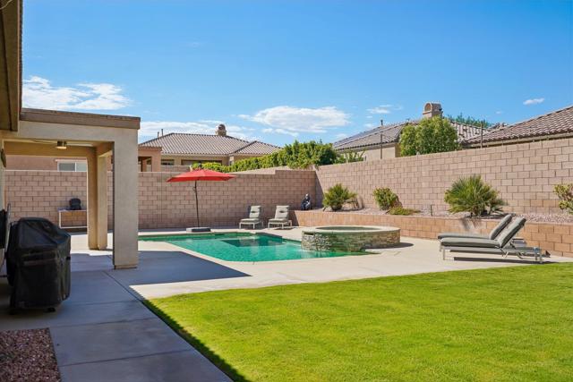 73824 Da Vinci Court, Palm Desert, CA 92211