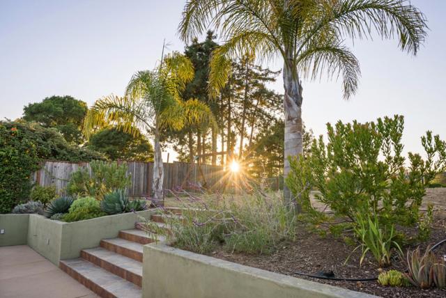 205 Siesta Drive, Aptos CA: https://media.crmls.org/mediaz/7934e7da-b8fd-4365-a395-ff8ba34ebf0d.jpg