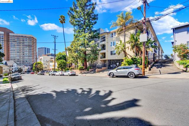 Image 1 of 32 For 85 Vernon St  102
