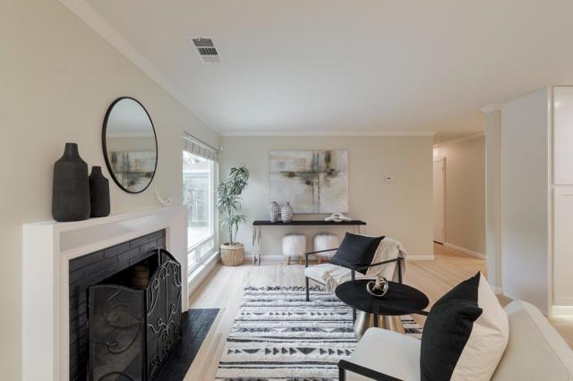 2627 Hampton Avenue, Redwood City CA: https://media.crmls.org/mediaz/7935797b-2029-4a1d-9311-339472a7c8a3.jpg