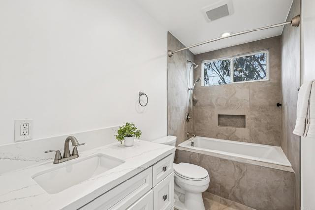 Detail Gallery Image 26 of 35 For 8979 Knaul Ct, San Diego,  CA 92129 - 5 Beds | 5/1 Baths