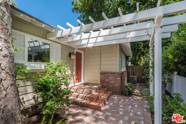 2621 Mandeville Canyon Road, Los Angeles, California 90049, 3 Bedrooms Bedrooms, ,3 BathroomsBathrooms,Residential Lease,For Sale,Mandeville Canyon,22188229