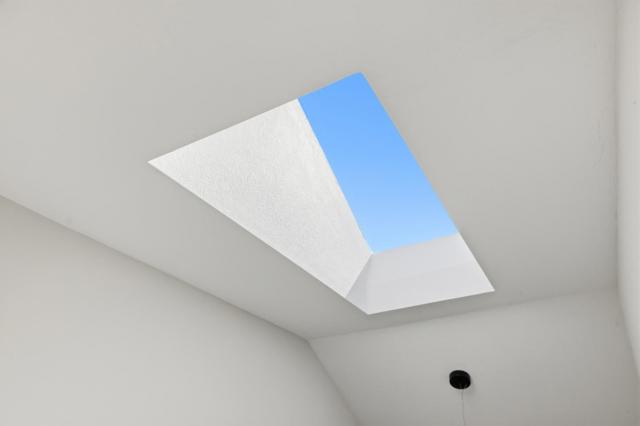 800 Fountain Park Lane, Mountain View CA: https://media.crmls.org/mediaz/79378016-6845-4807-9e04-6e448144fe63.jpg