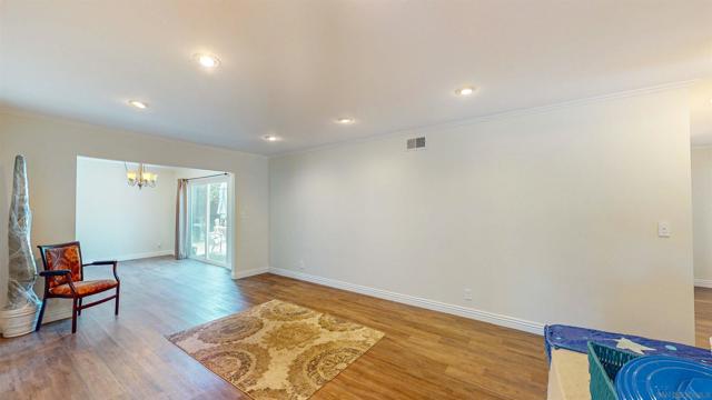 2701 Harriet St, Oceanside CA: https://media.crmls.org/mediaz/7937c282-0c8f-4cac-a786-96d94b9a9a6d.jpg