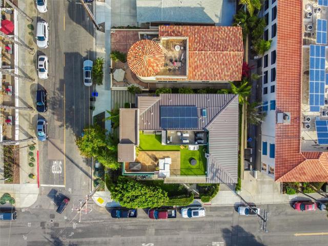 165 Pine Ave, Carlsbad CA: https://media.crmls.org/mediaz/7937de42-725a-4089-ba78-6d48b79daef4.jpg