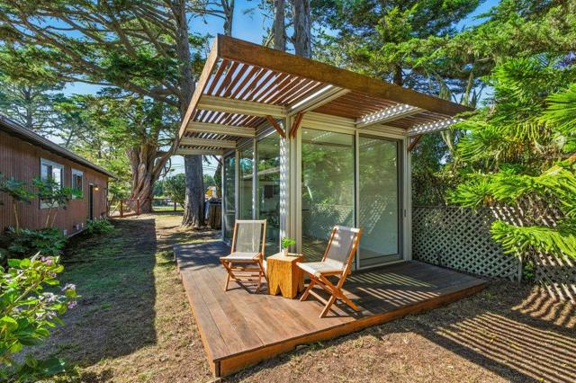 430 Marine Boulevard, Moss Beach CA: https://media.crmls.org/mediaz/793a79b8-b36a-4bfa-b839-4f66cfb44976.jpg