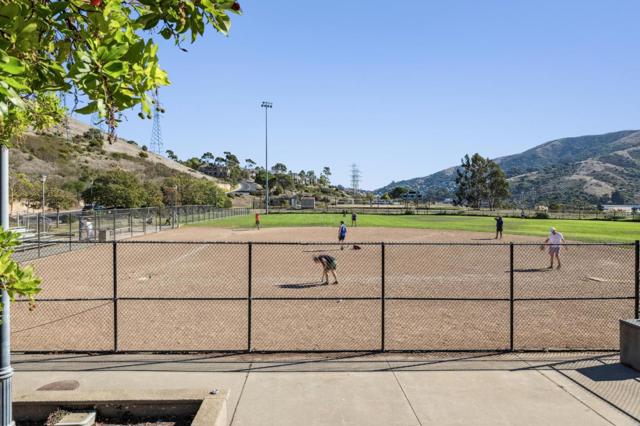 415 Callippe Court, Brisbane CA: https://media.crmls.org/mediaz/793ae405-3bd4-495e-9e80-642c30980a5d.jpg