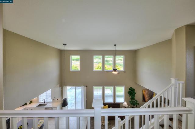 2927 Carlingford Ln, Vallejo CA: https://media.crmls.org/mediaz/793b445d-168f-4c7a-8c99-582213cc4318.jpg
