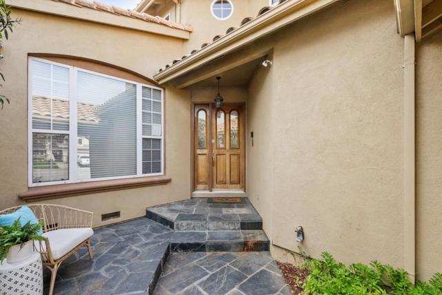 16453 Kings Canyon Court, Morgan Hill CA: https://media.crmls.org/mediaz/793b635e-f2fc-4825-a5bc-3544647093a6.jpg
