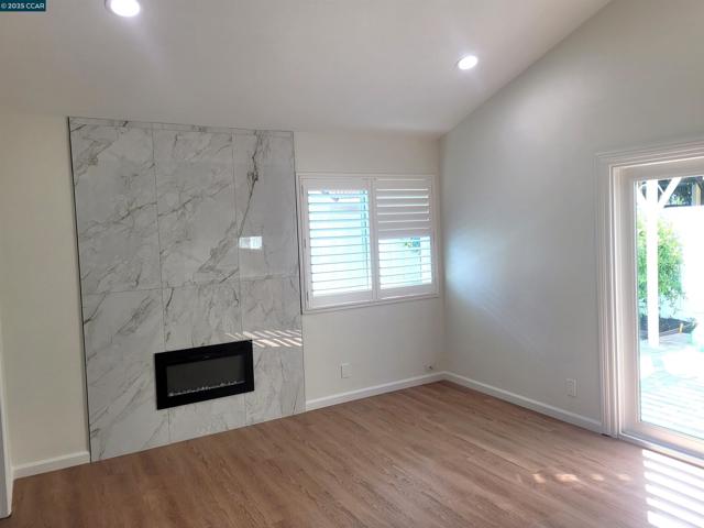 4928 Friar Ave, Fremont CA: https://media.crmls.org/mediaz/793cf304-c755-4c38-8d7f-e206f96afaf2.jpg