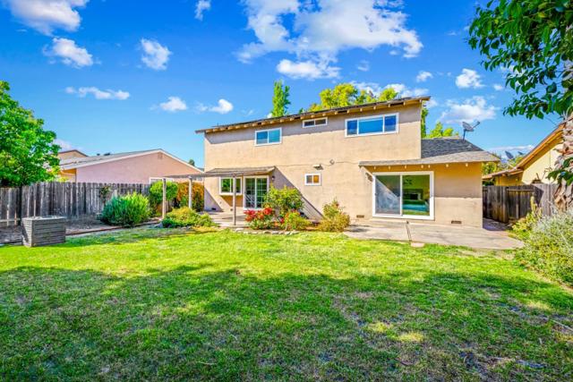 6745 San Anselmo Way, San Jose CA: https://media.crmls.org/mediaz/793d4672-ea9f-4c9a-97aa-4267831b411e.jpg