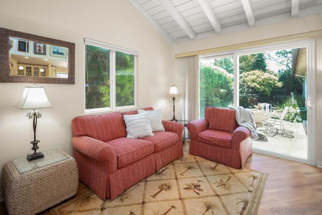 701 Balboa Avenue, Coronado CA: https://media.crmls.org/mediaz/793da0a8-5b67-4c23-892a-ef95f5c423c4.jpg