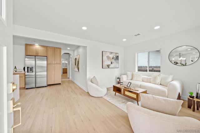 3534 36 Collier Ave, San Diego CA: https://media.crmls.org/mediaz/793dc08b-6b59-4ba5-8856-813078a2bdb2.jpg