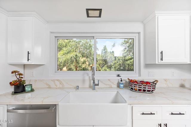 709 Wilson Court, Burbank CA: https://media.crmls.org/mediaz/793df057-6376-455b-b241-3a3aa45949f6.jpg