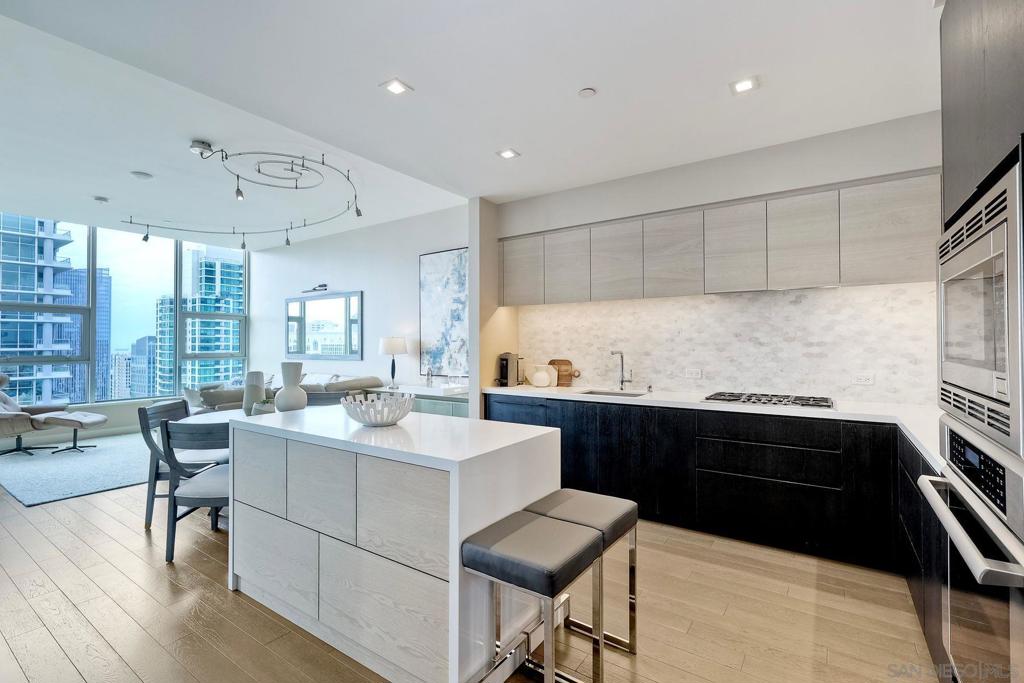 MLS #250036527SD img 4