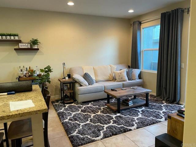 Detail Gallery Image 4 of 27 For 2223 Indus Way, San Marcos,  CA 92078 - 2 Beds | 2/1 Baths