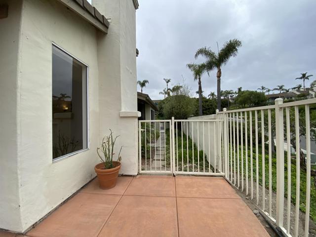4793 Endeavor Lane, Carlsbad CA: https://media.crmls.org/mediaz/7940edd5-1a5e-417d-9dd9-f6a5206e56ba.jpg