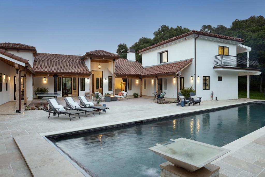 372 Corral De Tierra Road