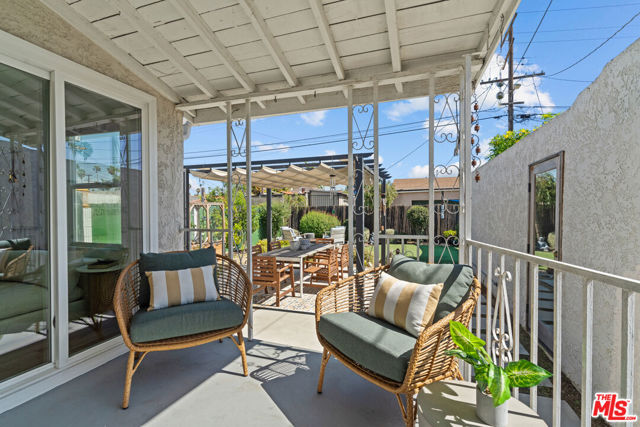 5832 South Van Ness Avenue photo 19