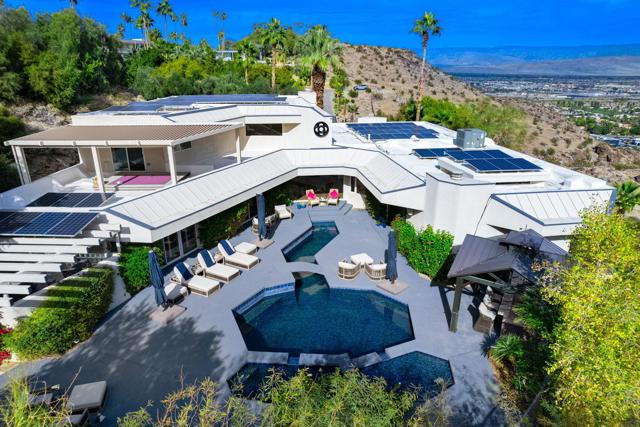 3295 Tiger Tail Lane, Palm Springs CA: https://media.crmls.org/mediaz/7943610e-35d4-4a80-a81d-e6e87d94e7fc.jpg