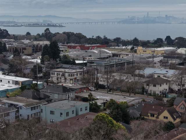 2238 7Th, Berkeley CA: https://media.crmls.org/mediaz/7943dc25-9e88-47ea-a25b-ff02a65a3284.jpg