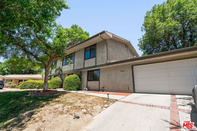 5557 Franrivers Avenue photo 3