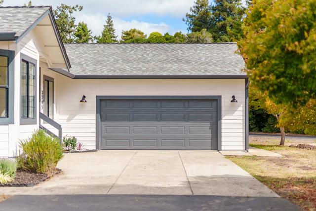 3245 Soquel San Jose Road, Soquel CA: https://media.crmls.org/mediaz/79457416-a47e-4b5b-b6ad-d84b6835ac5e.jpg