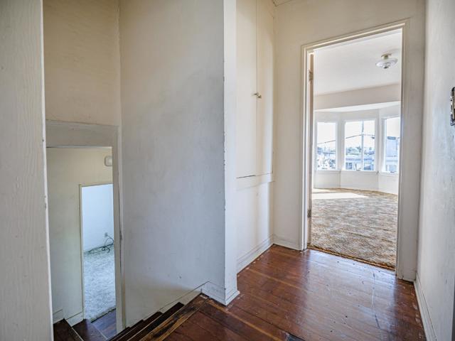 35 Sycamore Street, Watsonville CA: https://media.crmls.org/mediaz/79457620-1aab-4854-b580-5d16e5e76630.jpg