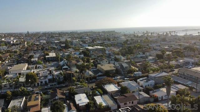 4922 Muir Ave, San Diego CA: https://media.crmls.org/mediaz/7945c78e-aabc-41bf-8f0e-bfdec55cf7c8.jpg