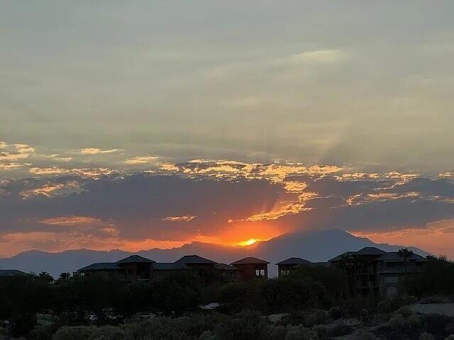 41867 Regona Road, Indio CA: https://media.crmls.org/mediaz/79464312-4c91-47b7-860f-86a596e84a96.jpg