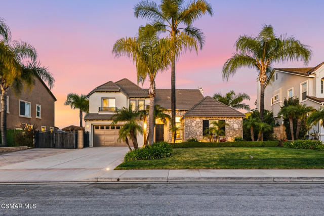 Image 8 of 51 For 490 Peter Place