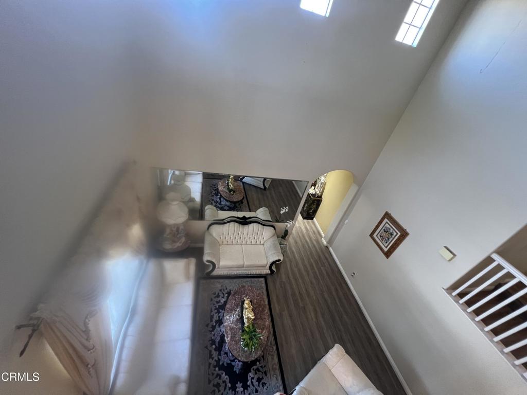 https://media.crmls.org/mediaz/7946e4b4-5e27-42af-8b17-9acb2db4d2e3.jpg?preset=X-Large