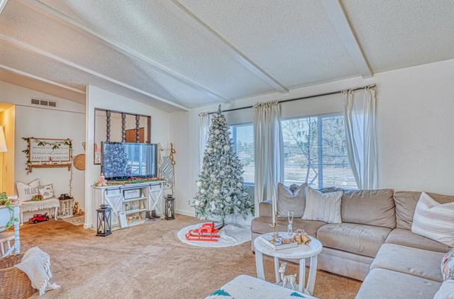 1051 San Miguel Cyn Road, Royal Oaks CA: https://media.crmls.org/mediaz/79484419-cbfb-4952-8a86-962e392a1869.jpg